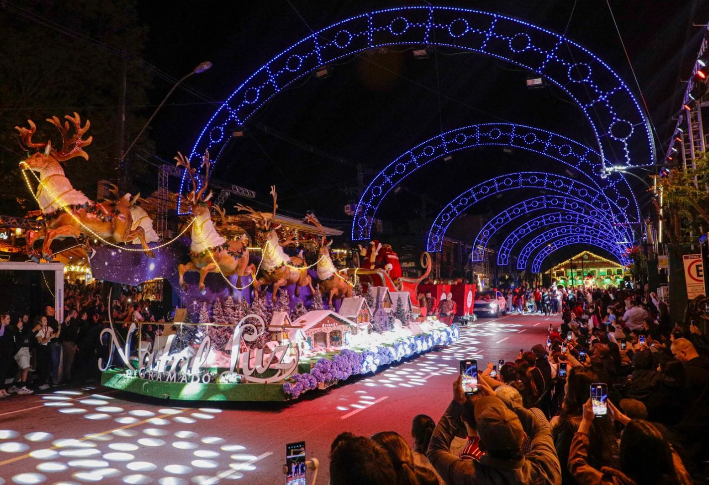 GRAMADO NATAL Y LUZ | FESTIVAL DE LA NAVIDAD EN BRASIL | BUS DESDE ROSARIO Y ZONA | 3 DE DICIEMBRE 2026